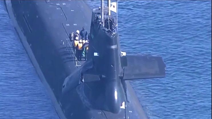 Video: Japonská armádní ponorka se srazila s hongkongskou lodí